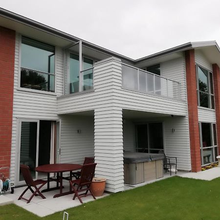 Whaka Heights Bed & Breakfast Christchurch Ngoại thất bức ảnh