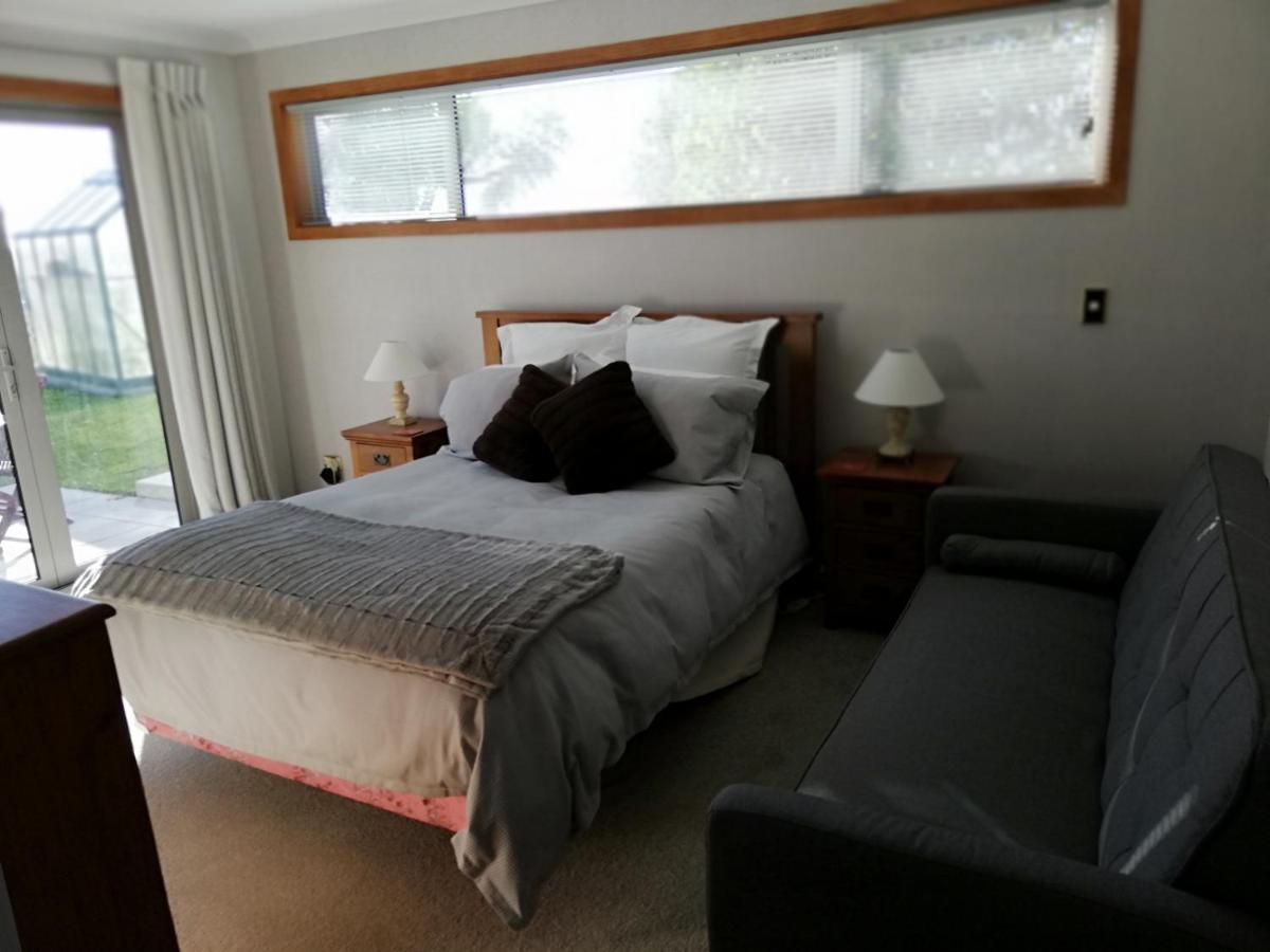 Whaka Heights Bed & Breakfast Christchurch Ngoại thất bức ảnh
